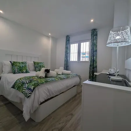 Lägenhet Modernised 1 Bedroom In Punta Prima Pp28 *